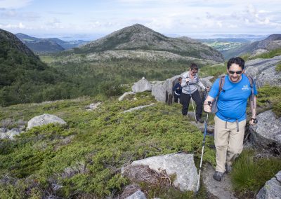 outdoorlife-norway_ryfylke-hike-beer_20160705-1