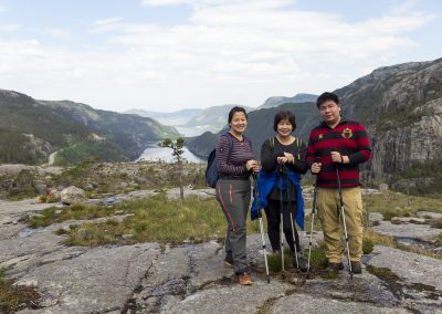 outdoorlife-norway_lysefjord-view-hike_18
