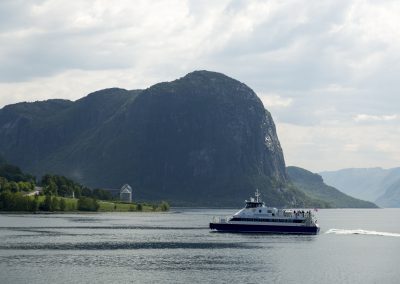 outdoorlife-norway_lysefjord-view-hike_20