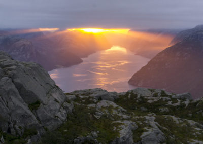 Outdoorlife Norway_Preikestolen Sunrise Hike.20170826.10