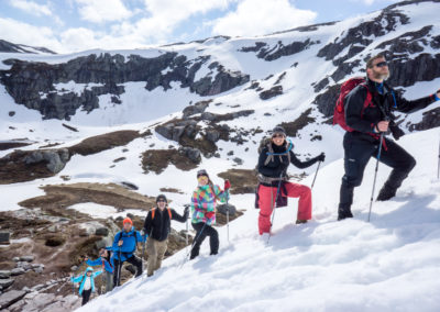 Outdoorlife-Norway_Preseason-Spring-Hike-to-Kjerag_20160513-2