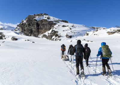 Outdoorlife Norway_Snow Cave Hike.20170318.1